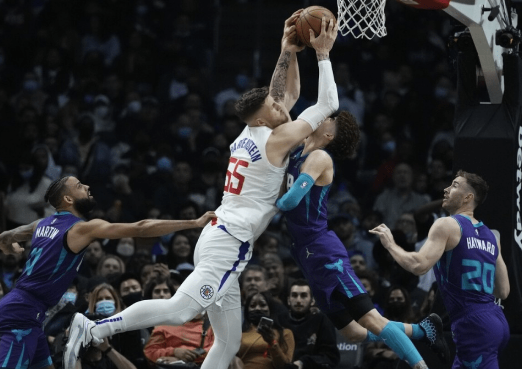 赛艇赛场再起风云：东城风暴队小胜辽东烈马队，脚步移动更到位宿敌对话再升级的简单介绍